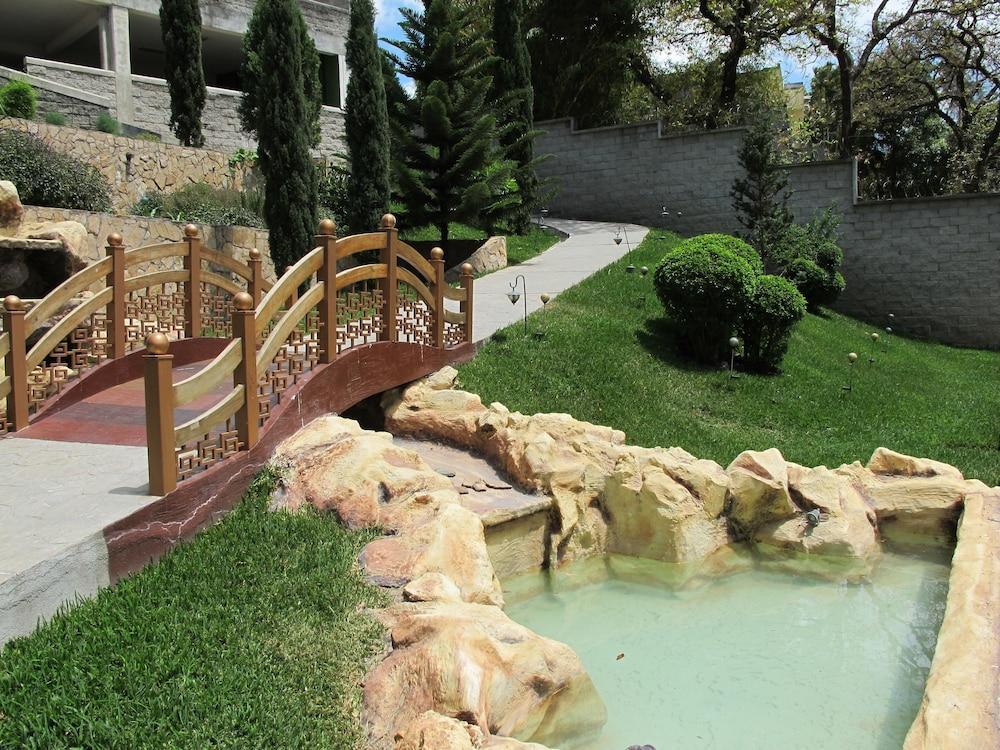 Suites Jardin Imperial Guatemala City Екстериор снимка