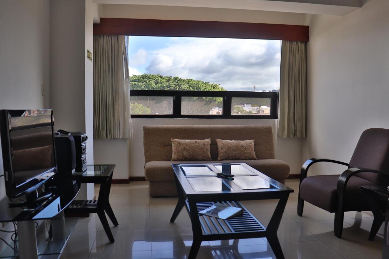 Suites Jardin Imperial Guatemala City Екстериор снимка